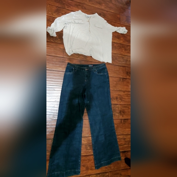 Women's Clothing Lot Plus Size 3X 18/26/28 Name BRAND TRENDY Items- JEANS, TOPS - Picture 10 of 12